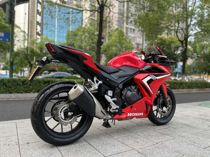 二手本田CBR400R