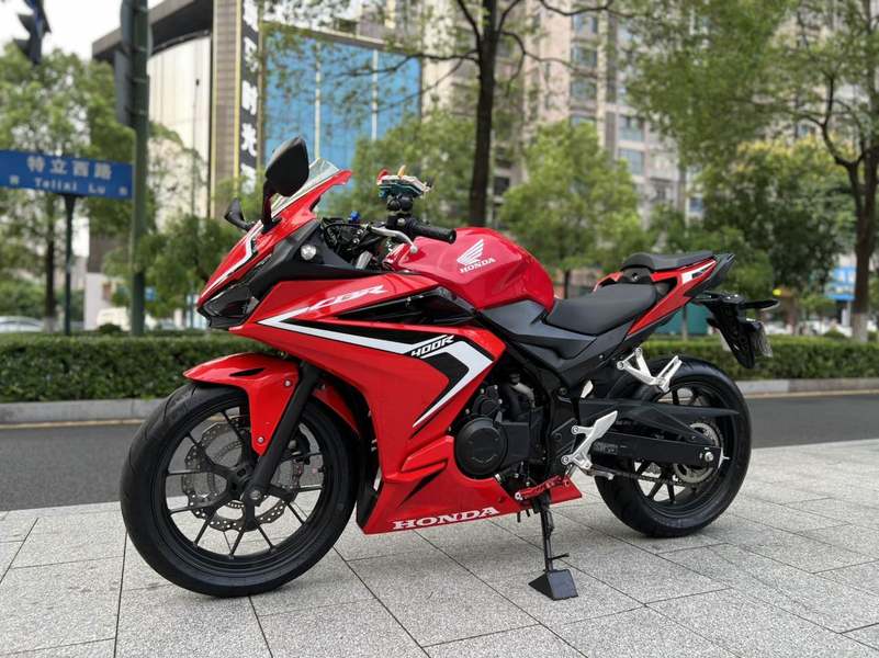 二手本田CBR400R