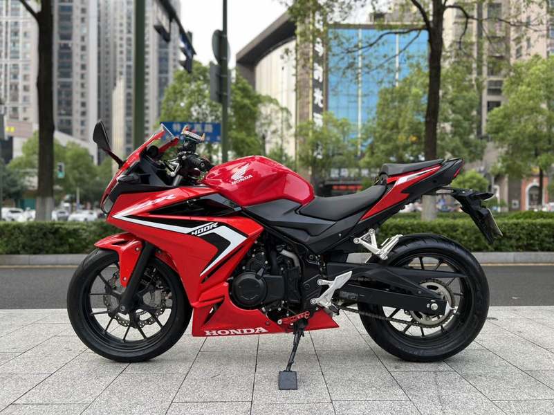 二手本田CBR400R