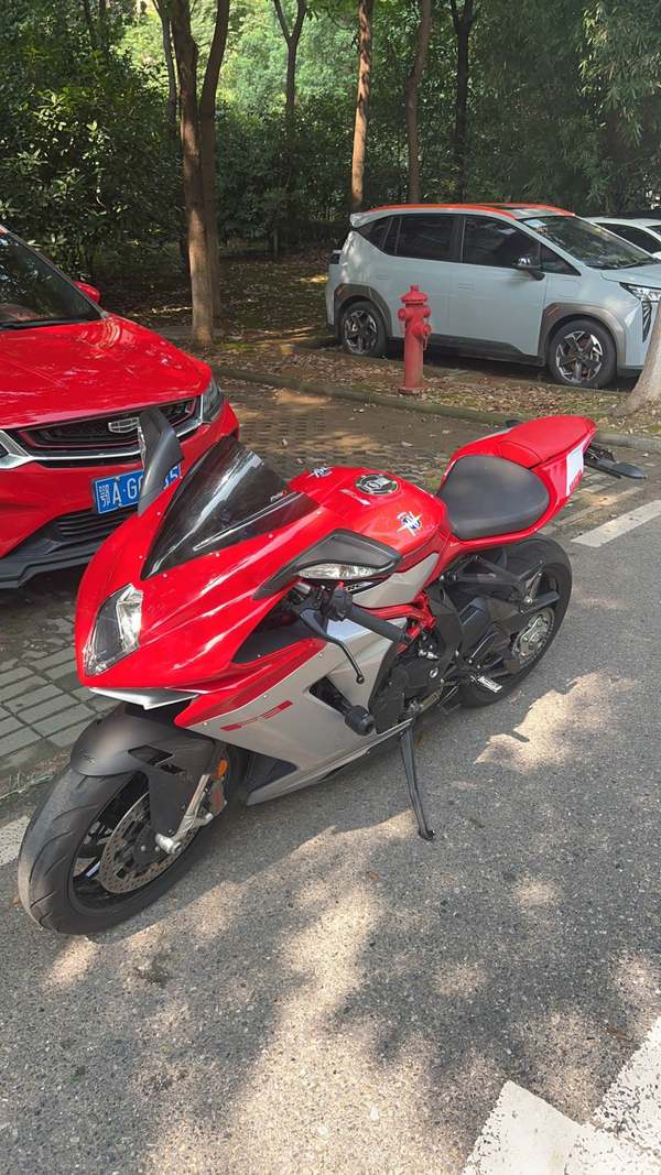 二手奥古斯塔F3 800