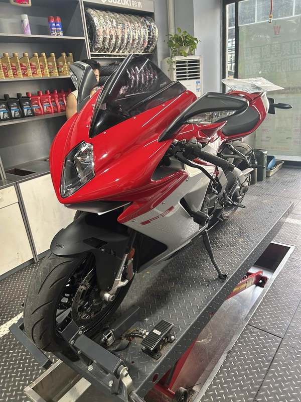 二手奥古斯塔F3 800