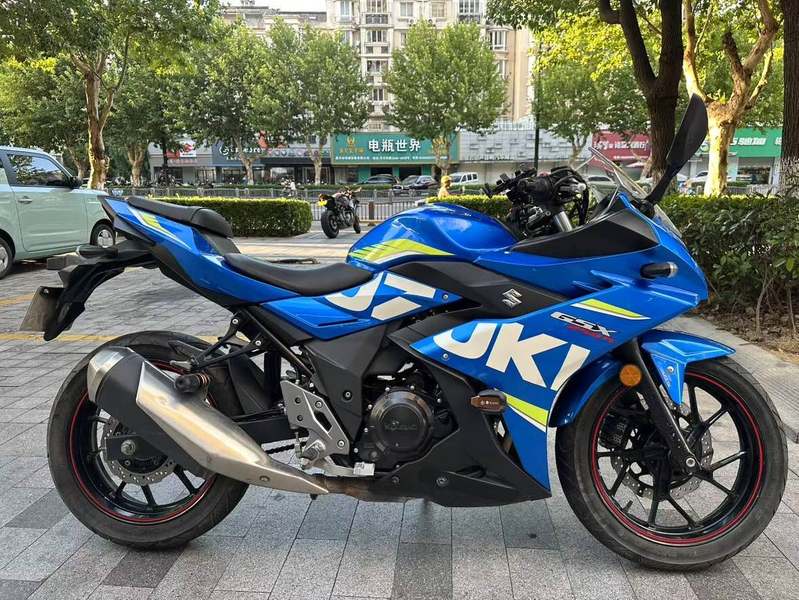 二手豪爵铃木GSX250R