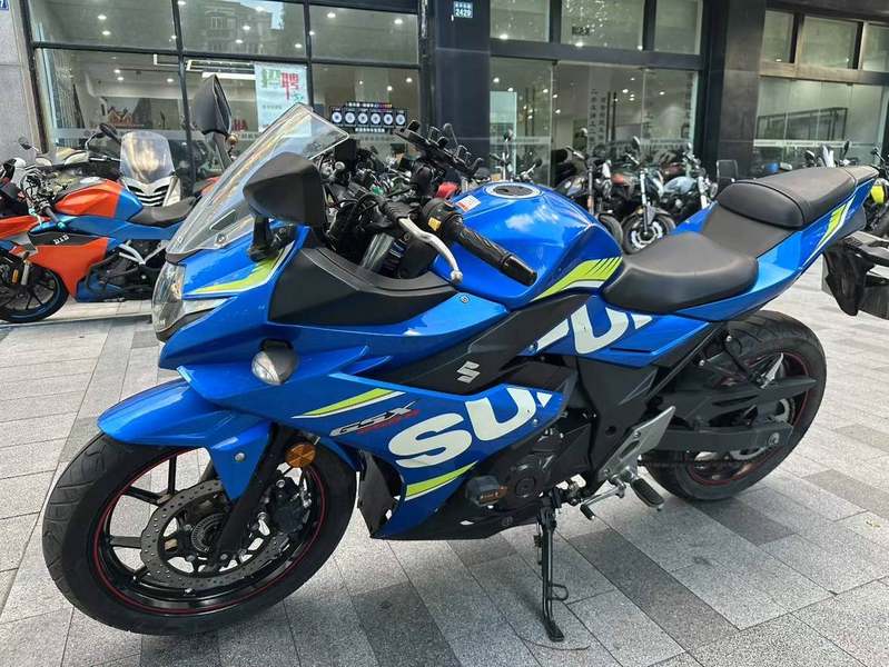 二手豪爵铃木GSX250R