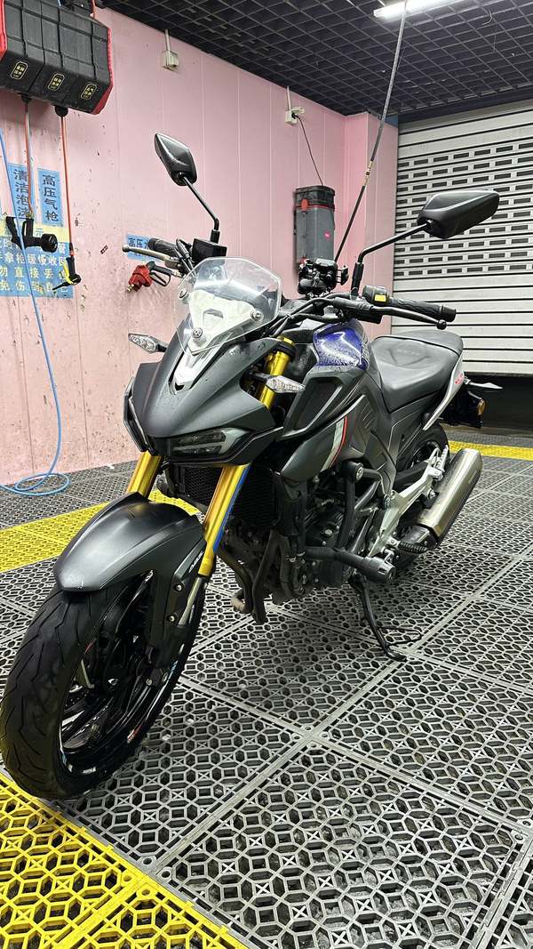 二手豪爵XCR300