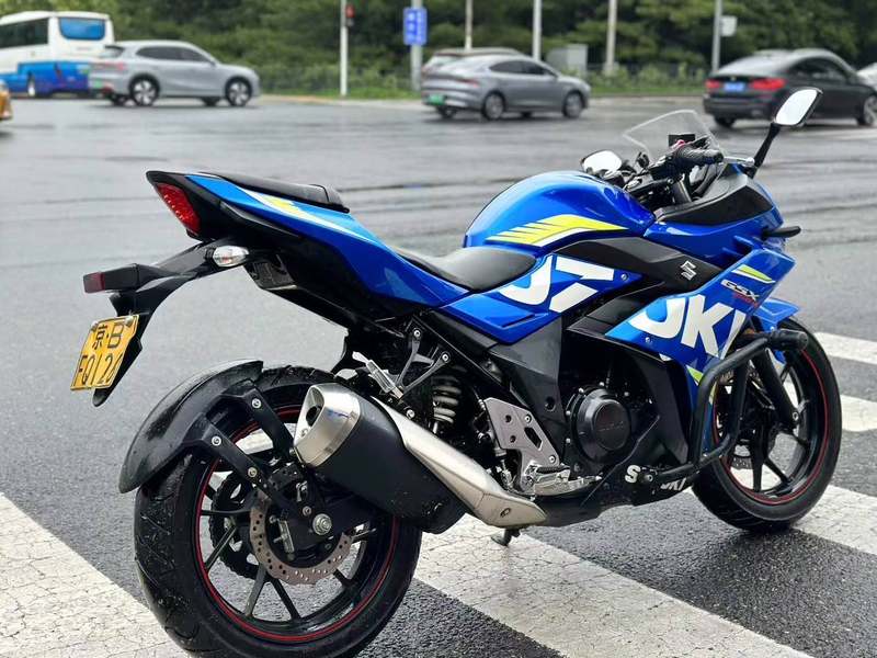 二手豪爵铃木GSX250R