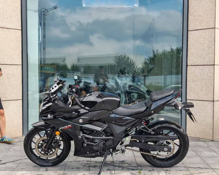 二手豪爵铃木GSX250R