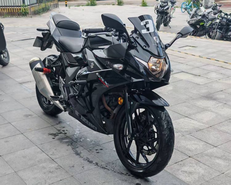 二手豪爵铃木GSX250R