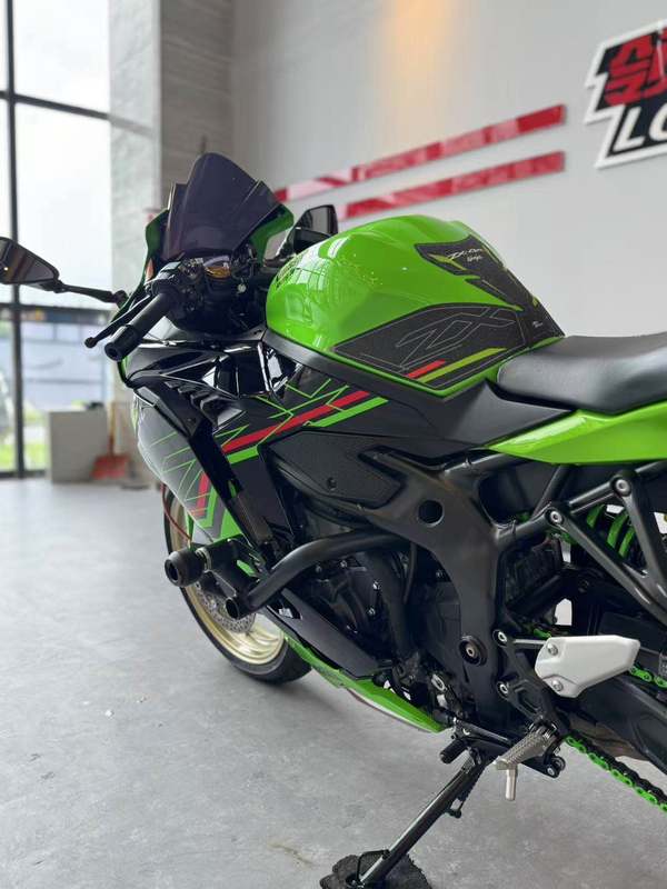 二手川崎ZX-4R