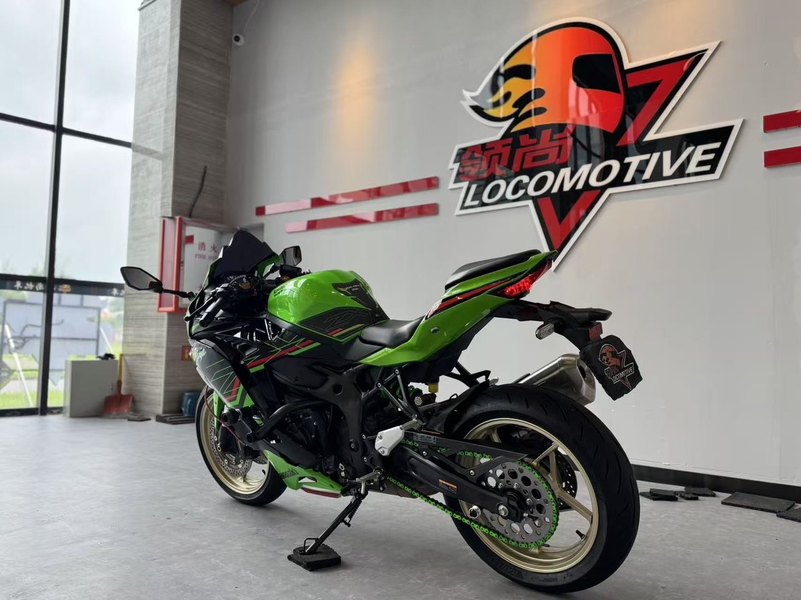 二手川崎ZX-4R