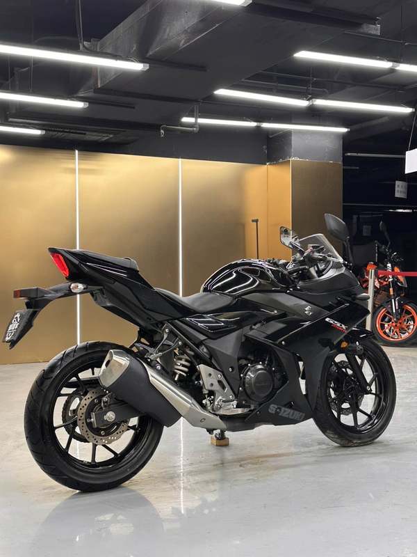 二手豪爵铃木GSX250R