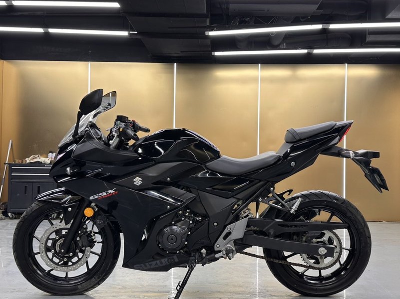 二手豪爵铃木GSX250R