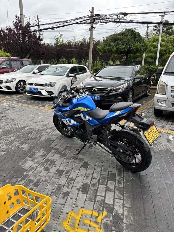 二手豪爵铃木GSX250R