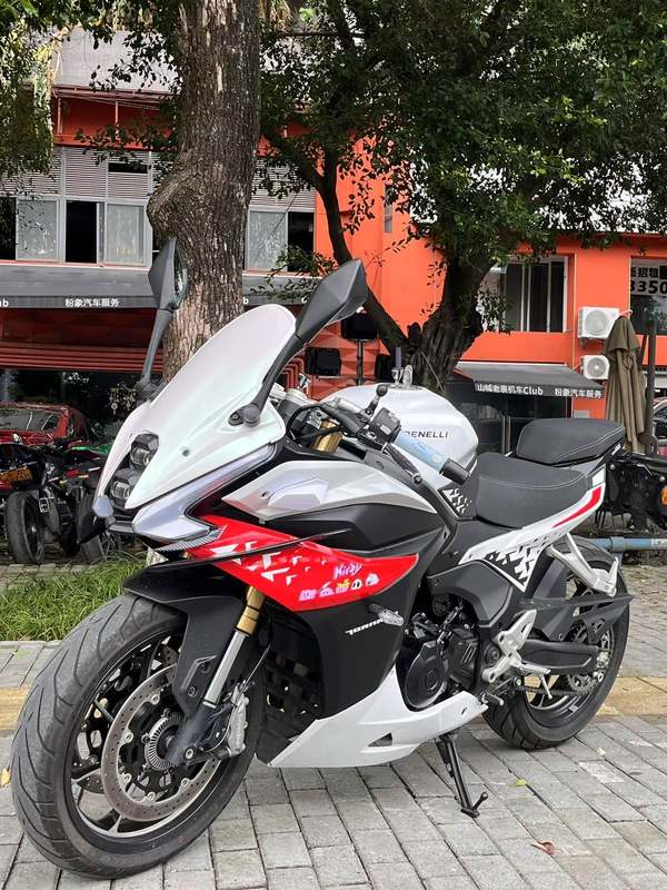 二手贝纳利龙卷风 Tornado 552R