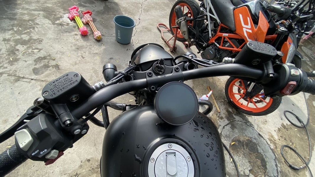 二手QJMOTOR闪300