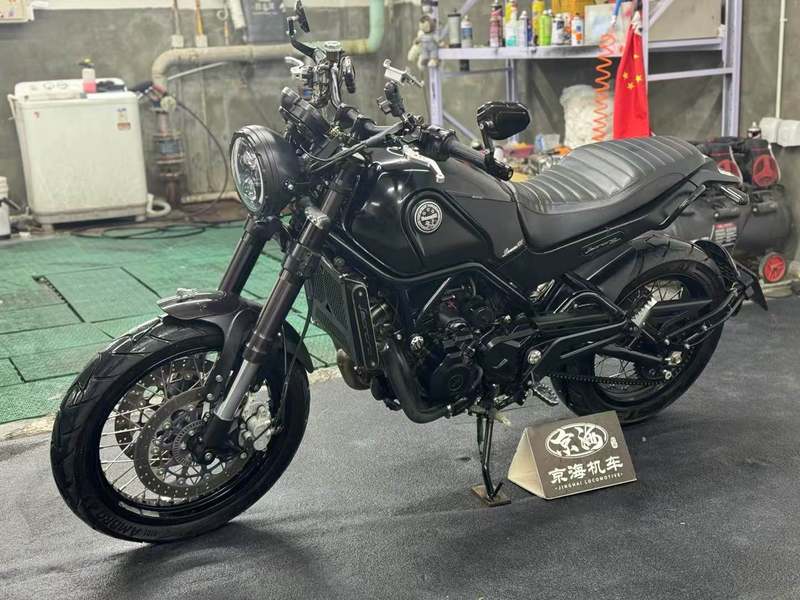 二手贝纳利幼狮 Leoncino 500