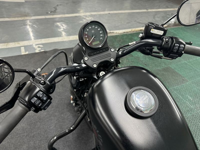 二手哈雷戴维森Iron883 硬汉