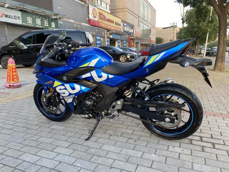 二手豪爵铃木GSX250R