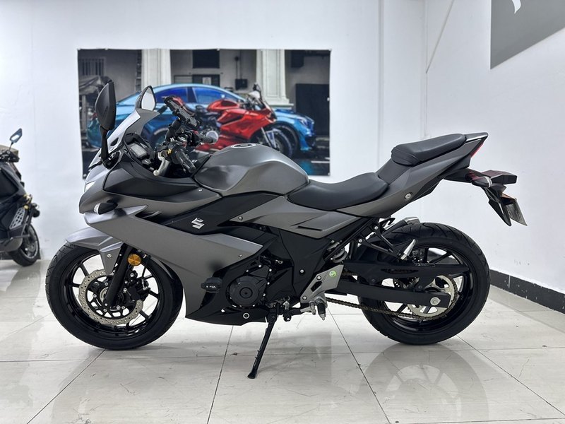 二手豪爵铃木GSX250R