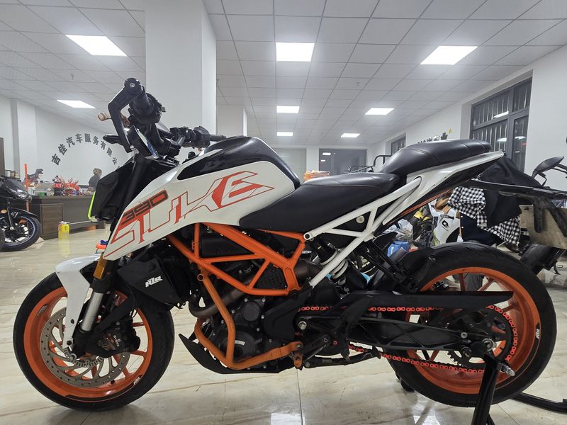 二手KTMR2R390 Duke