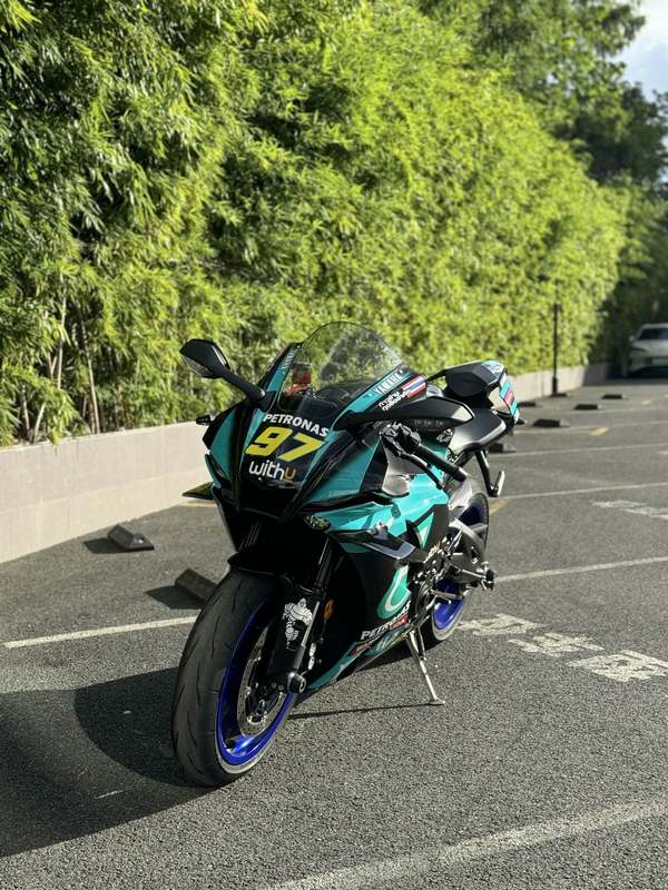 二手雅马哈YZF-R1