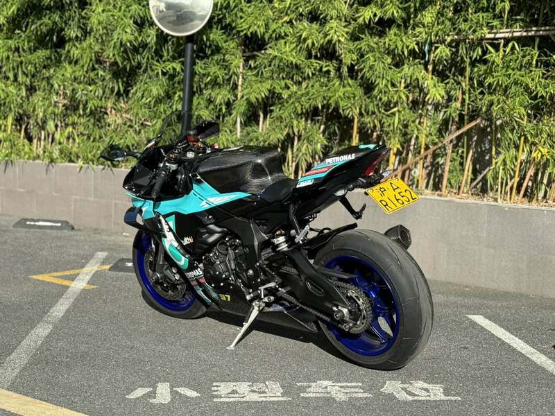 二手雅马哈YZF-R1