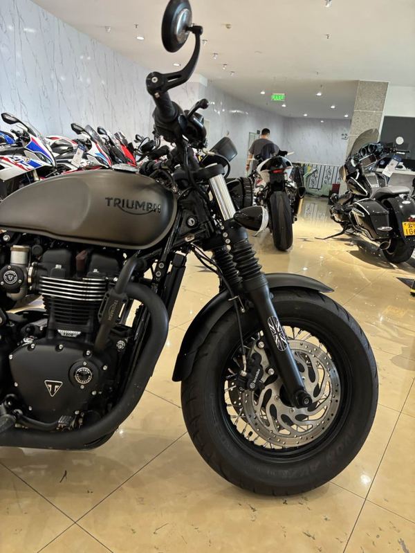 二手凯旋Bonneville Bobber