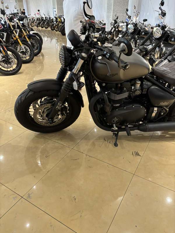 二手凯旋Bonneville Bobber