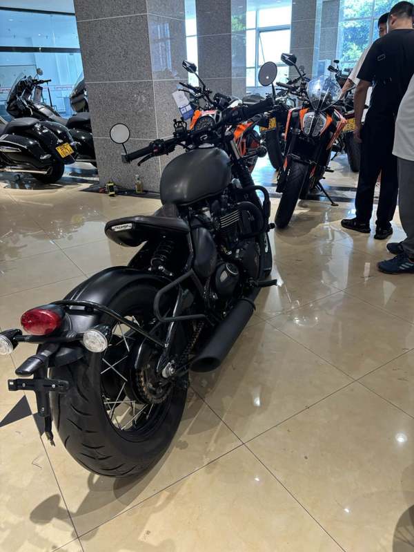 二手凯旋Bonneville Bobber