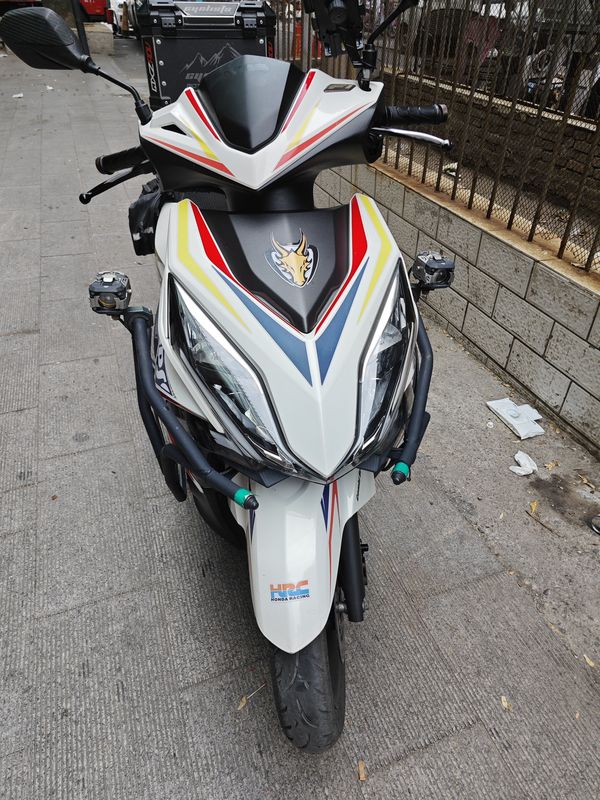 二手新大洲本田裂行 RX125Fi