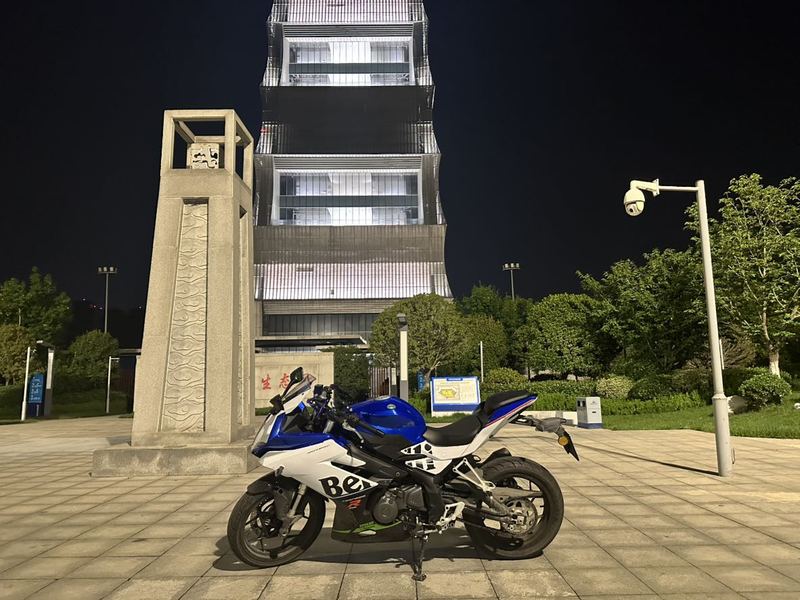 二手贝纳利龙卷风 Tornado 252R