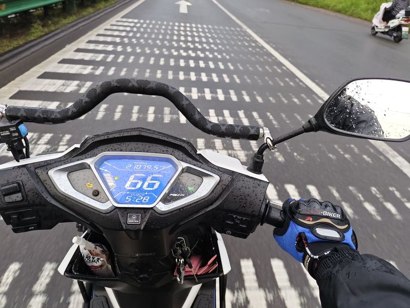 二手五羊本田NX125