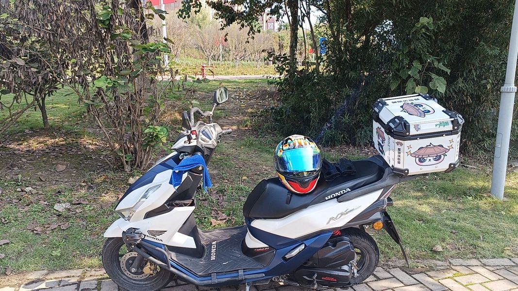 二手五羊本田NX125