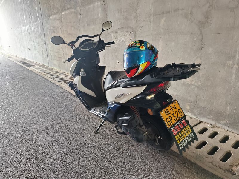 二手五羊本田NX125