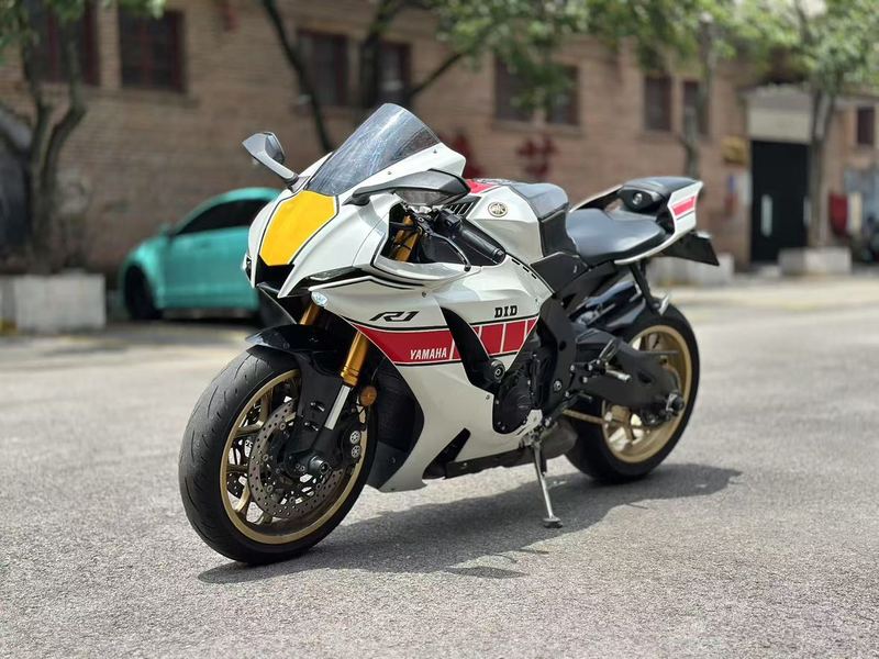 二手雅马哈YZF-R1