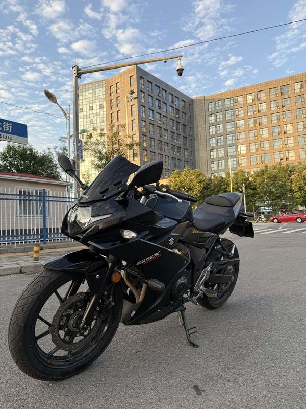 二手豪爵铃木GSX250R