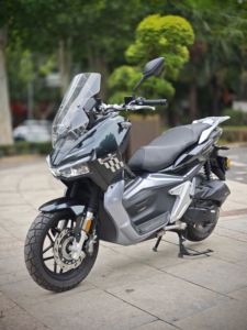 二手布雷斯通极宙 ADV150