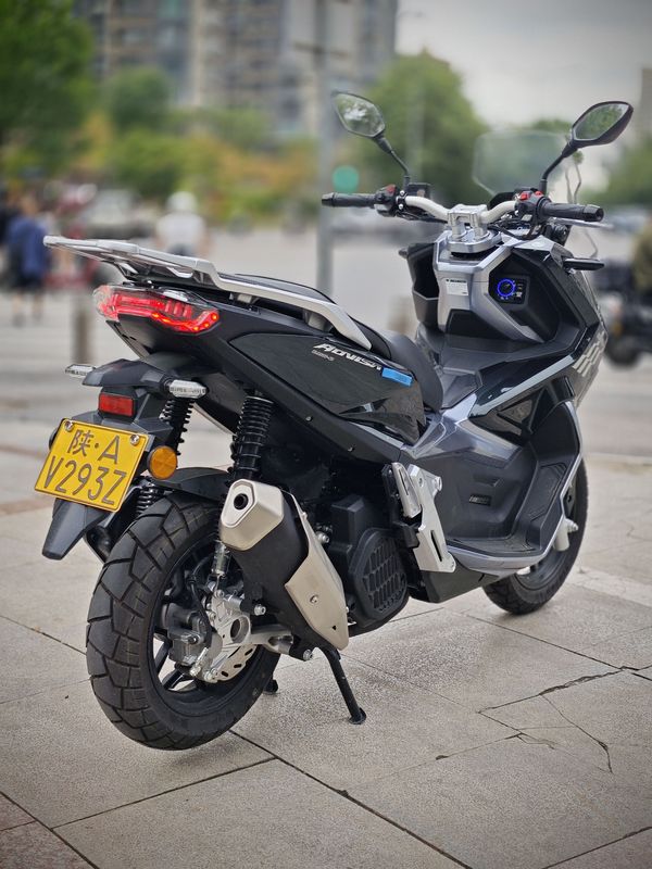 二手布雷斯通极宙 ADV150