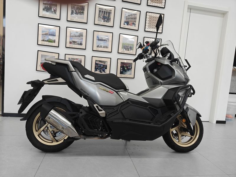 二手三阳哈士奇 Husky ADV150