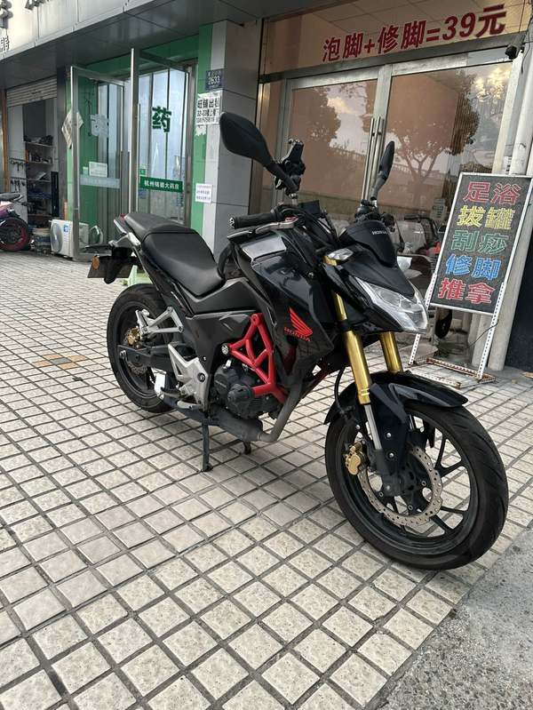 二手五羊本田CB190R 暴锋眼