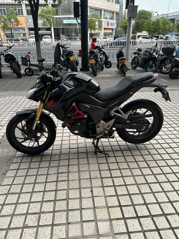 二手五羊本田CB190R 暴锋眼