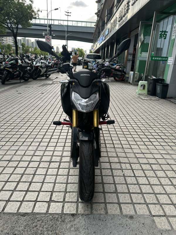 二手五羊本田CB190R 暴锋眼