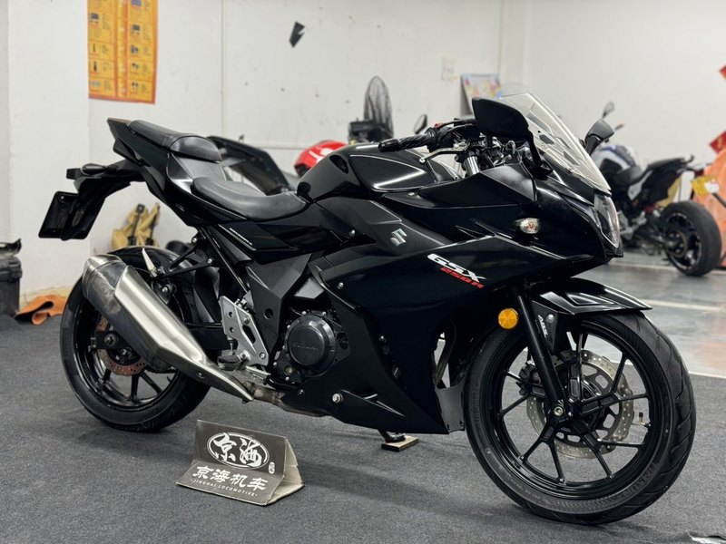 二手豪爵铃木GSX250R