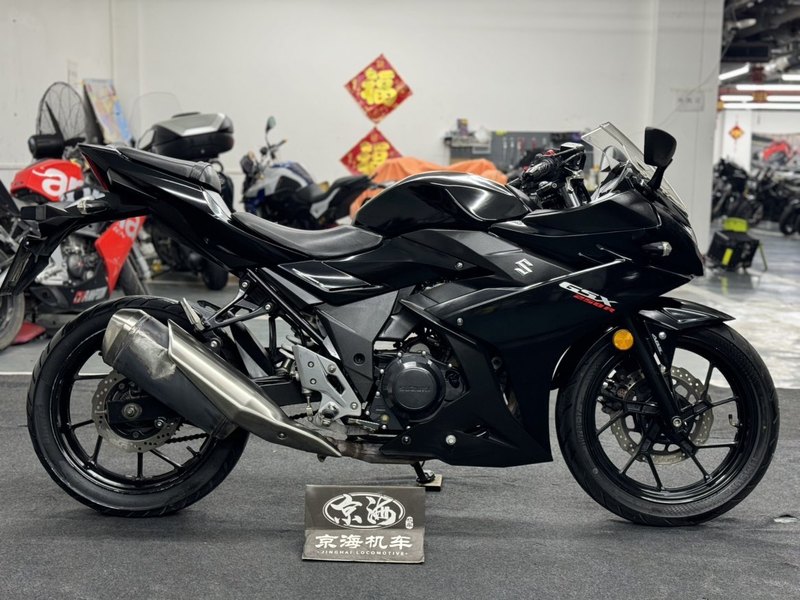 二手豪爵铃木GSX250R
