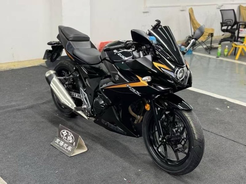 二手豪爵铃木GSX250R
