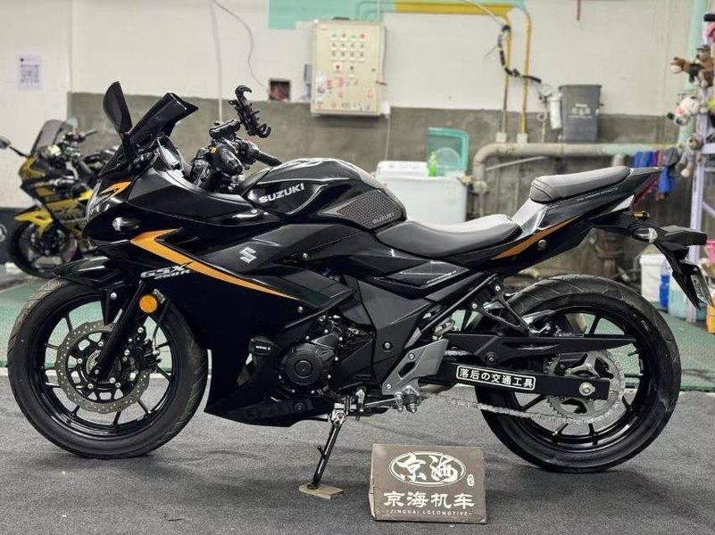 二手豪爵铃木GSX250R