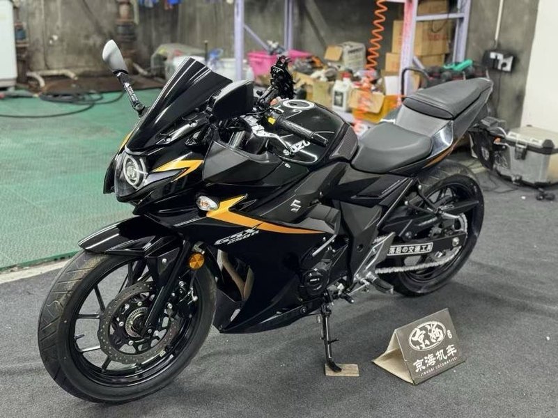 二手豪爵铃木GSX250R
