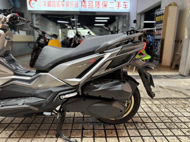 二手三阳哈士奇 Husky ADV300