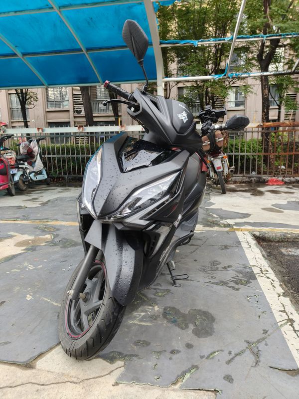二手新大洲本田裂行 RX125Fi