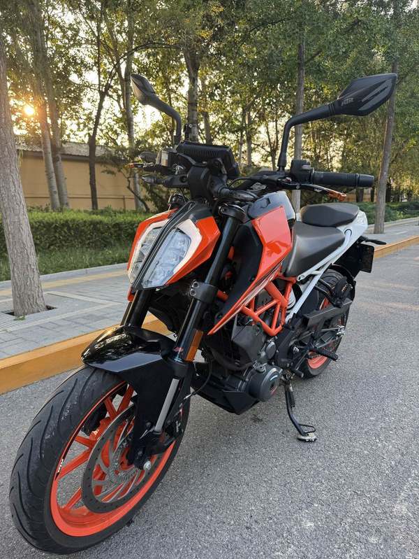 二手KTMR2R390 Duke