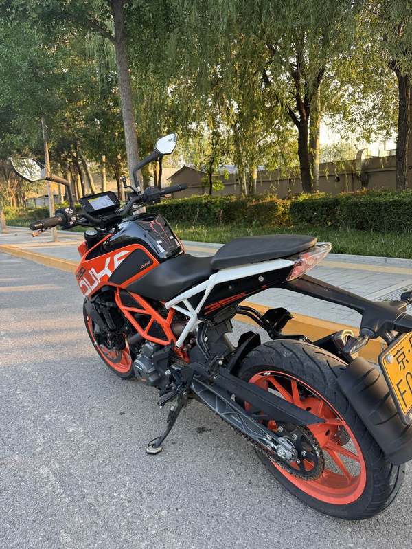二手KTMR2R390 Duke